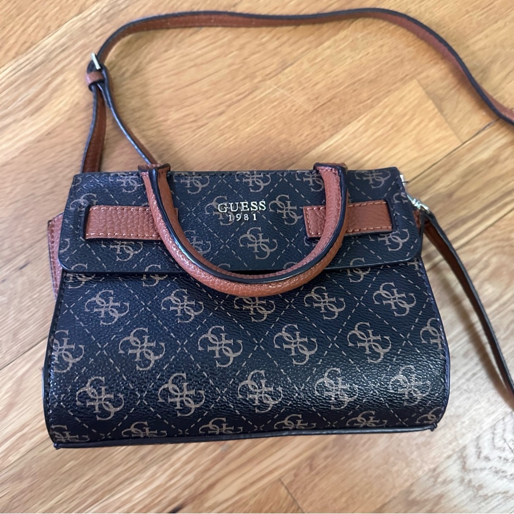 GUESS Black and Brown Women's Bag - Picture 2 of 8